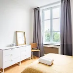 Hébergement de vacances *maison Lyon Confluence* Dans Jolie Copropriete *